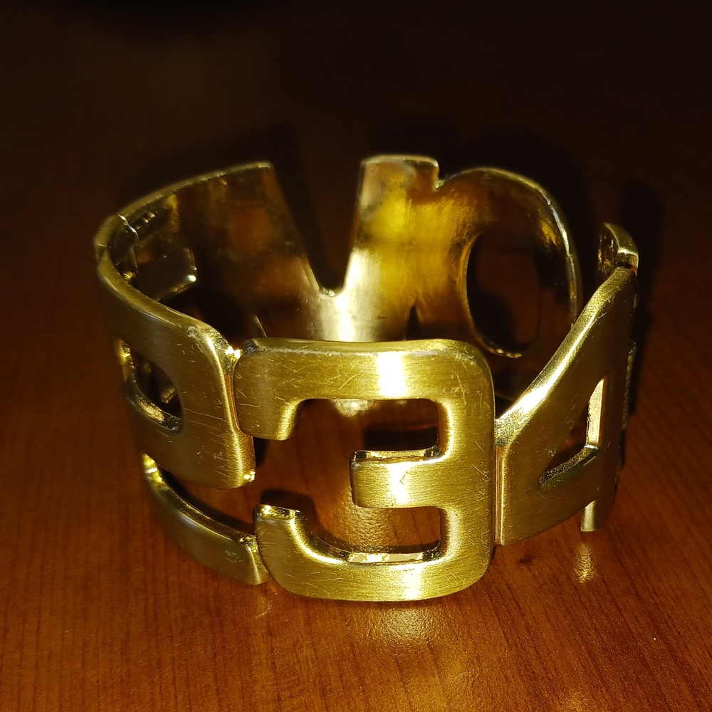 Love Statement Bracelet - Picture 3 of 5